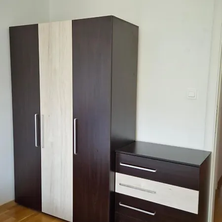 Апартаменты Skyline View Location *